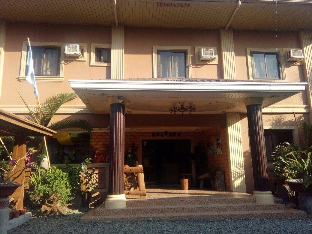 Tampisaw Beach Resort