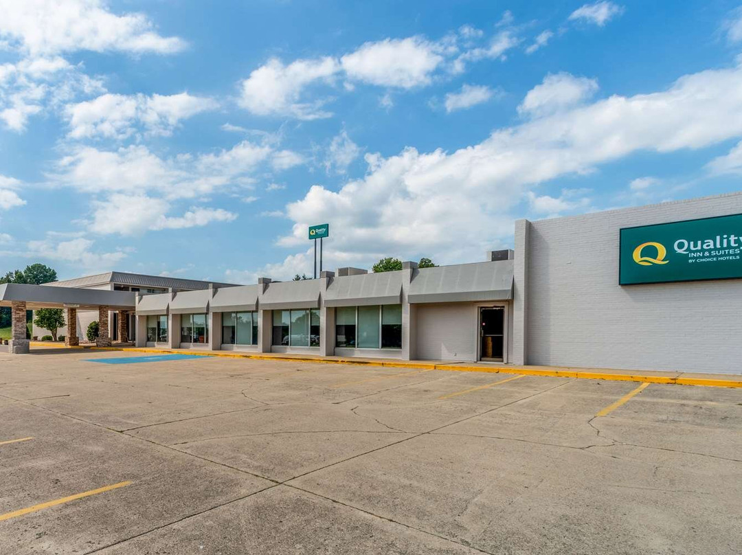 Quality Inn & Suites Vandalia Near I-70 and Hwy 51主图