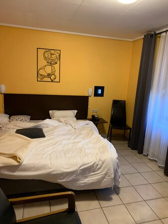 Dolce Vita Hotel – Restaurant – Pub主图