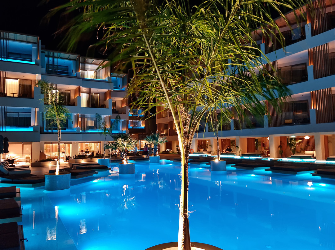 Akasha Beach Hotel & Spa主图