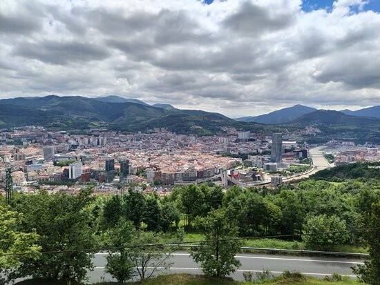 Mirador De Artxanda景点图片