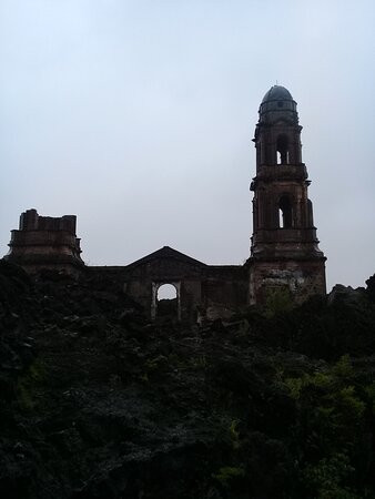 Antigua Iglesia de San Juan Parangaricutiro景点图片