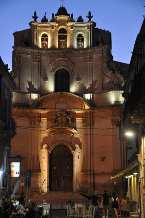 Chiesa di Montevergine景点图片