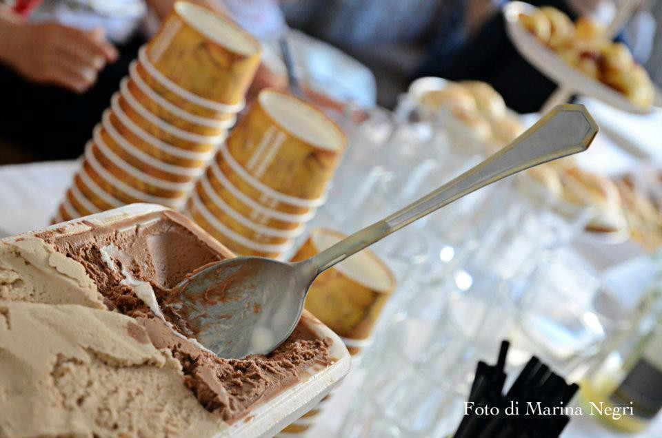 Moglia餐馆和美食-Gelateria Chantilly