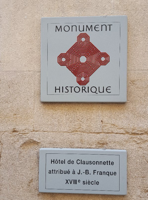 Place de la Republique-Beaucaire必去景点