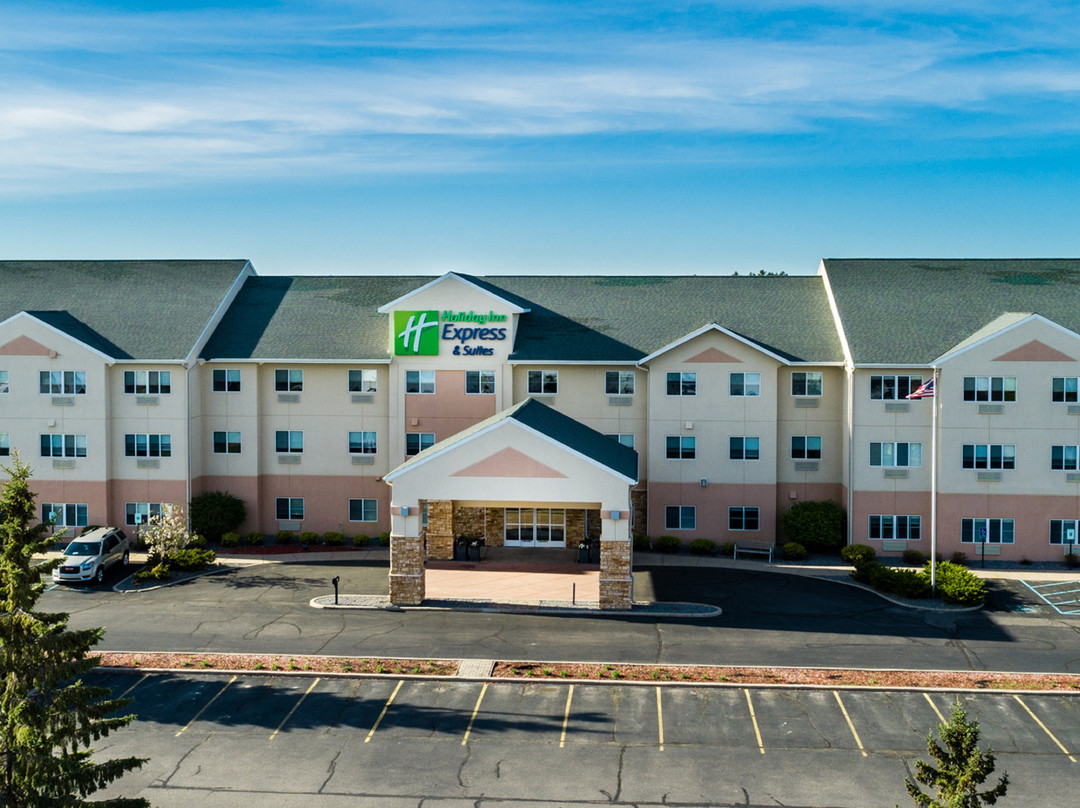 Holiday Inn Conference Ctr Marshfield by IHG主图