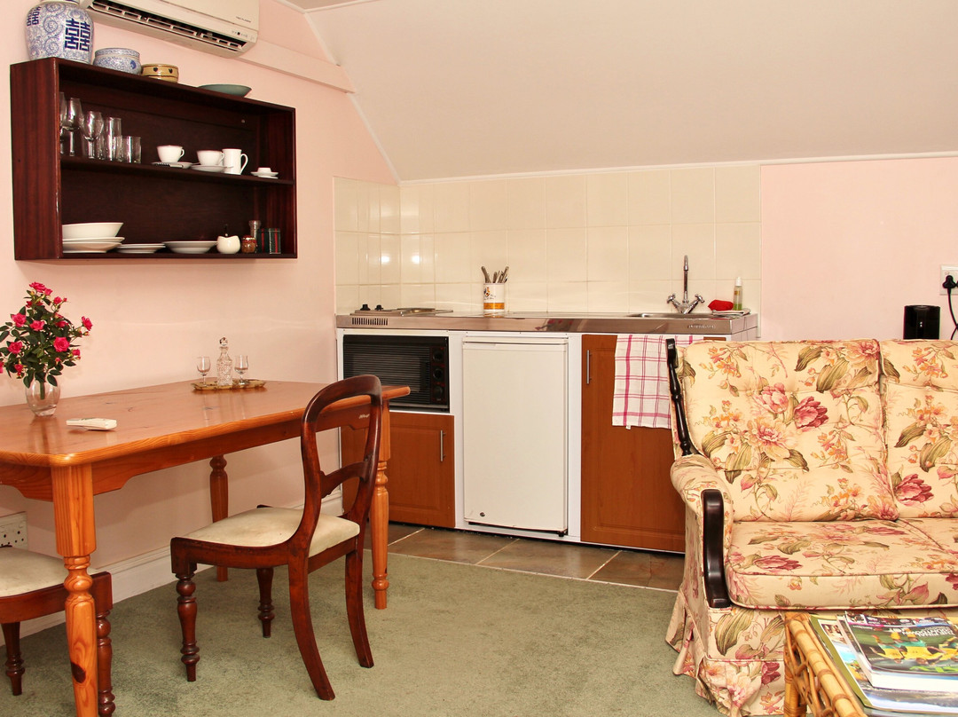 Chantilly Guest House主图