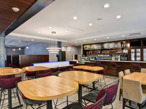 Courtyard by Marriott Long Island Islip/Courthouse Complex主图