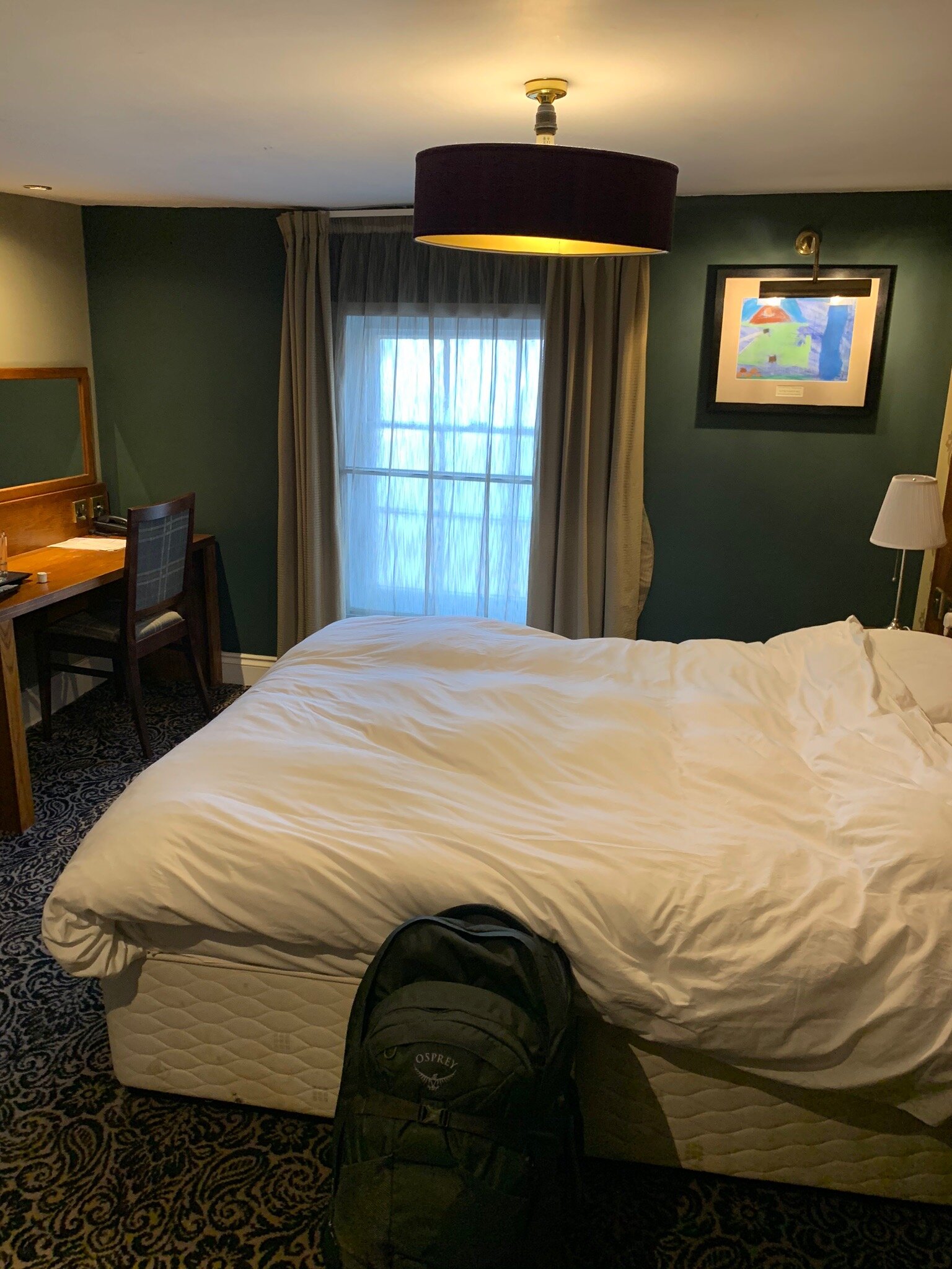 The Hatchet Inn-官方
