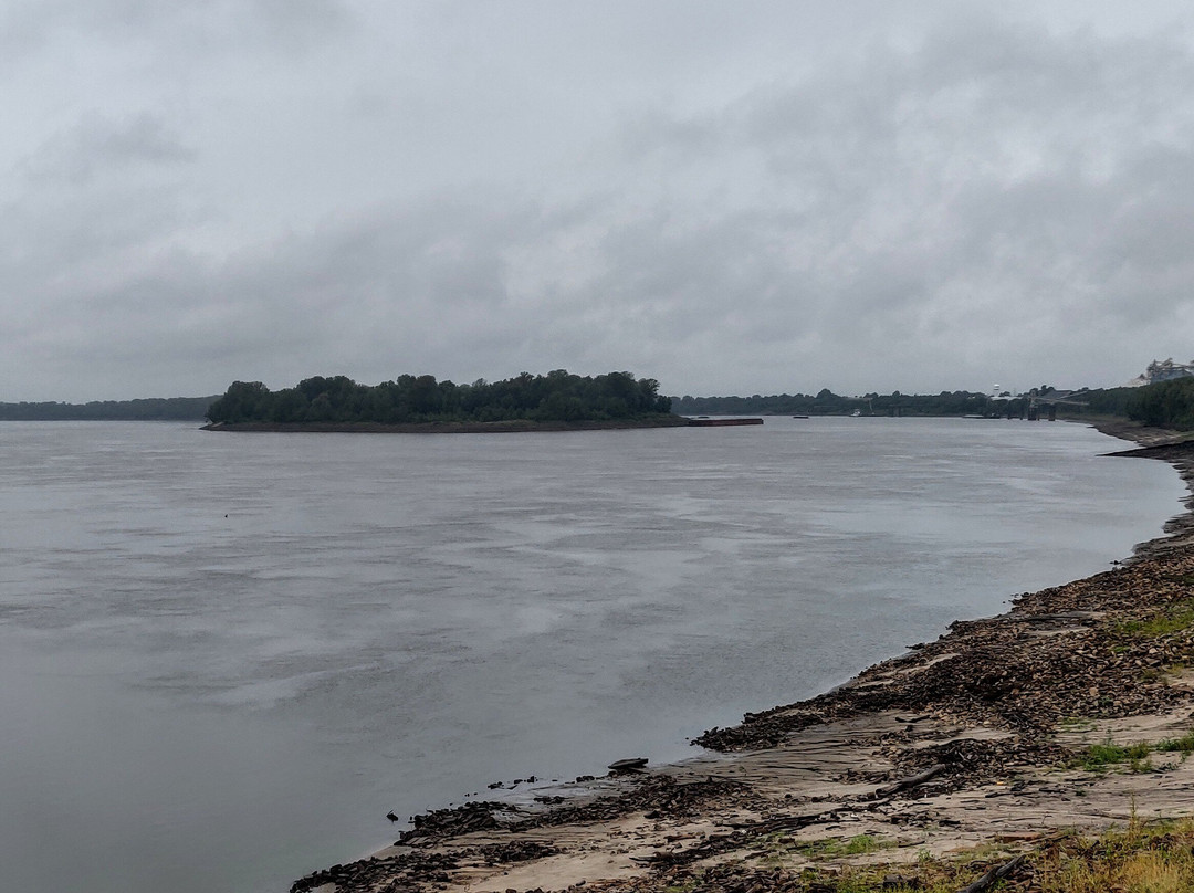 Mississippi River Observation Deck景点图片