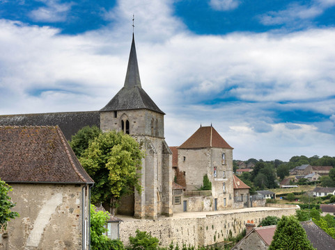Eglise Saint-Benoît-Saint-Benoit-du-Sault必去景点