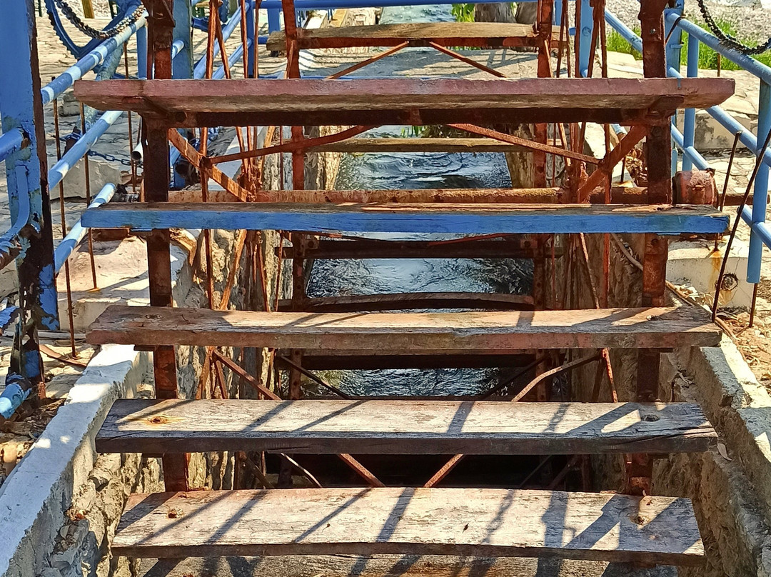 Karavomilos Lake-Karavomylos必去景点