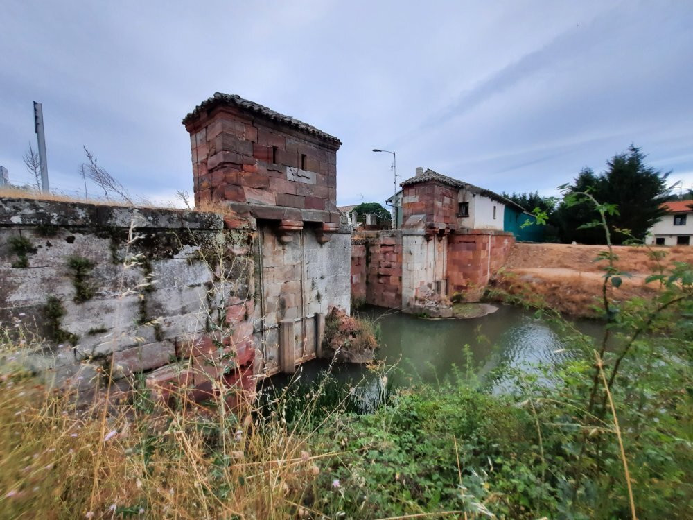 Canal de Castilla-Alar del Rey必去景点