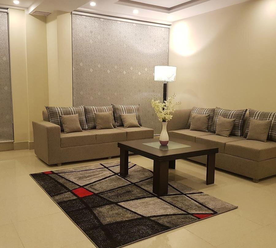 The Pelham Lahore主图