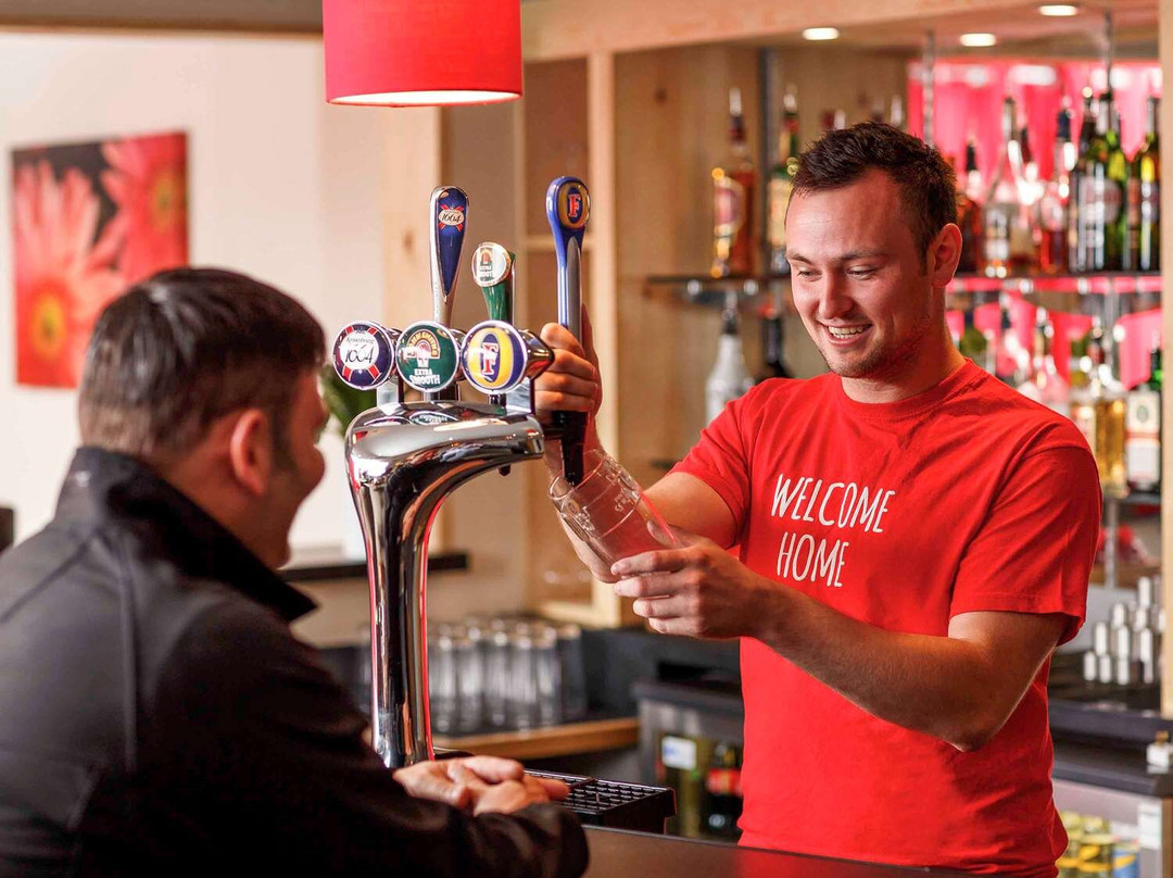 宜必思伦敦酒店主图