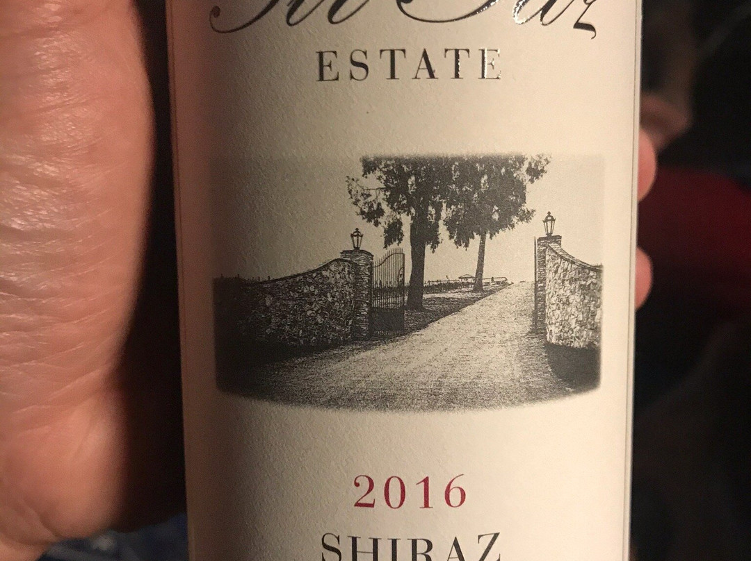 Sir Paz Estate-Wandin East必去景点