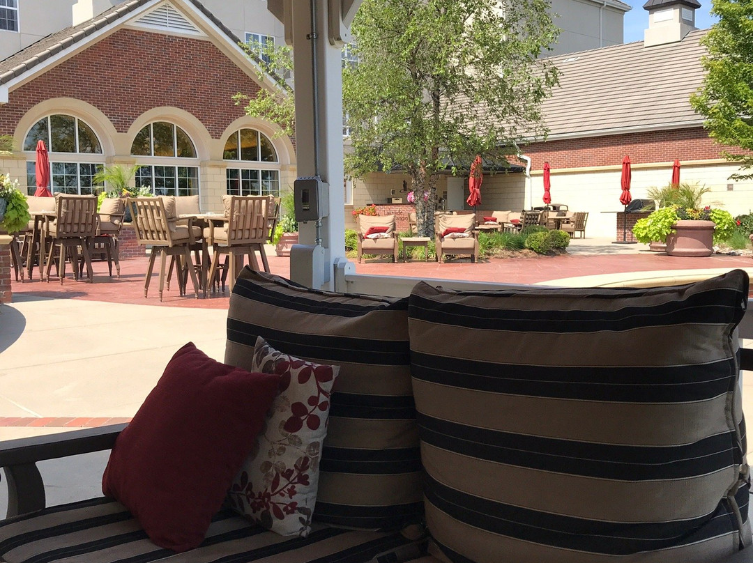 海滨希尔顿惠庭套房酒店主图