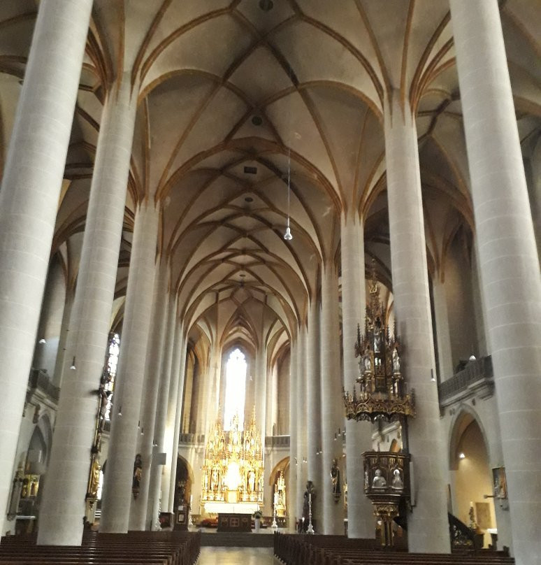 Basilika St. Martin-安贝克必去景点