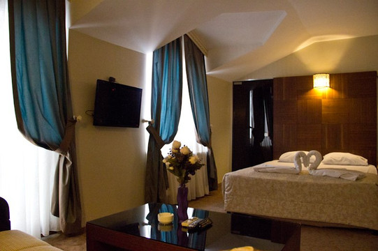 梅利塔酒店主图