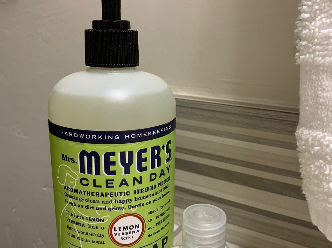 The Silver Creek Hotel主图