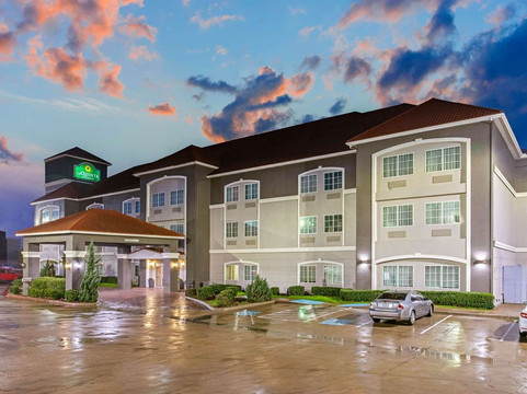 La Quinta Inn & Suites by Wyndham Cleburne主图