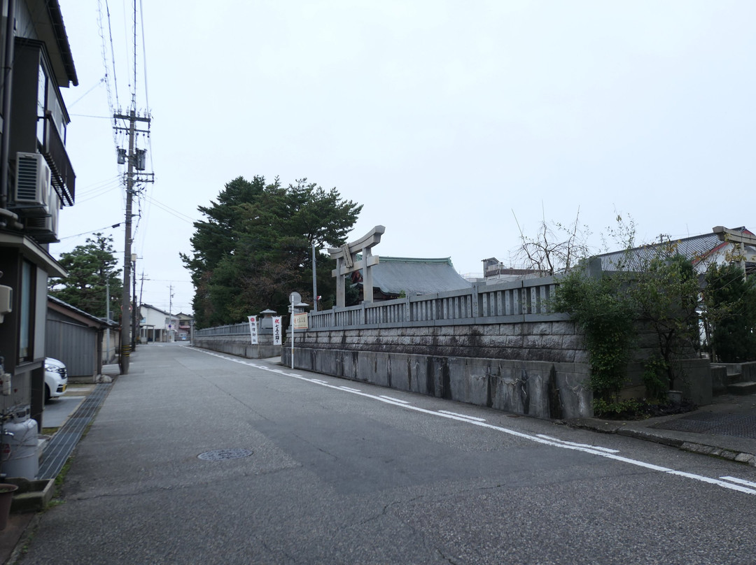 Uozu Shrine-鱼津市必去景点