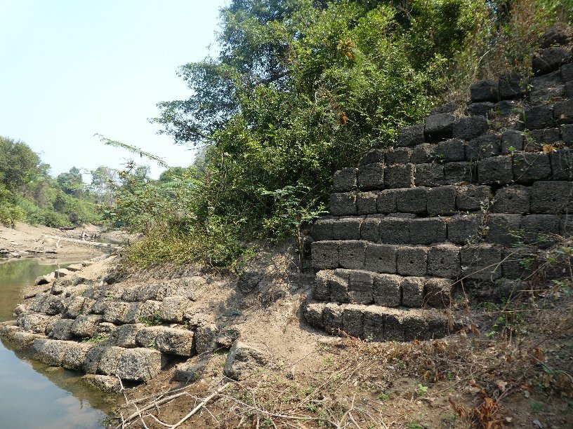 Oum Moung Temple景点图片