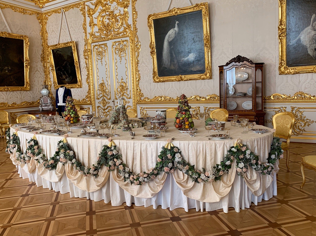 Familia Tours-圣彼得堡必去景点