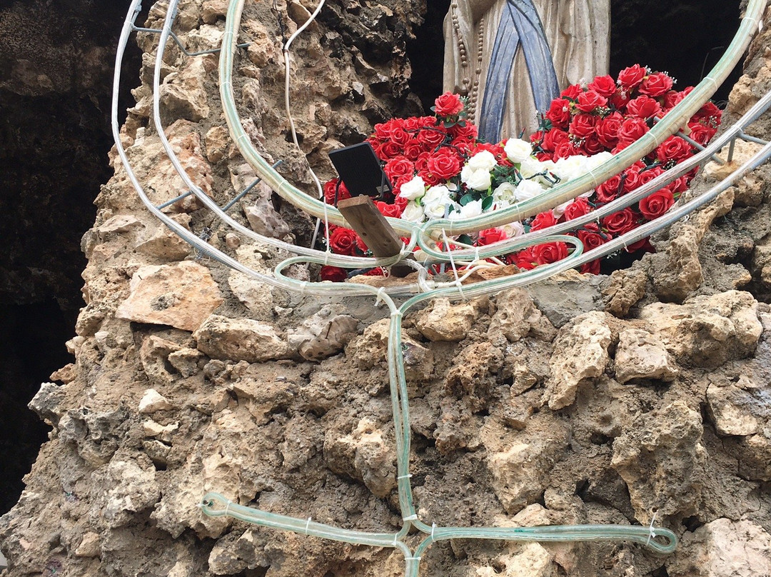Lourdes Grotto-萨瓦内塔必去景点