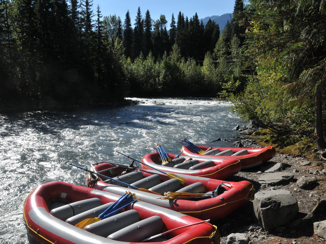 Apex Rafting Company-雷夫尔斯托克必去景点