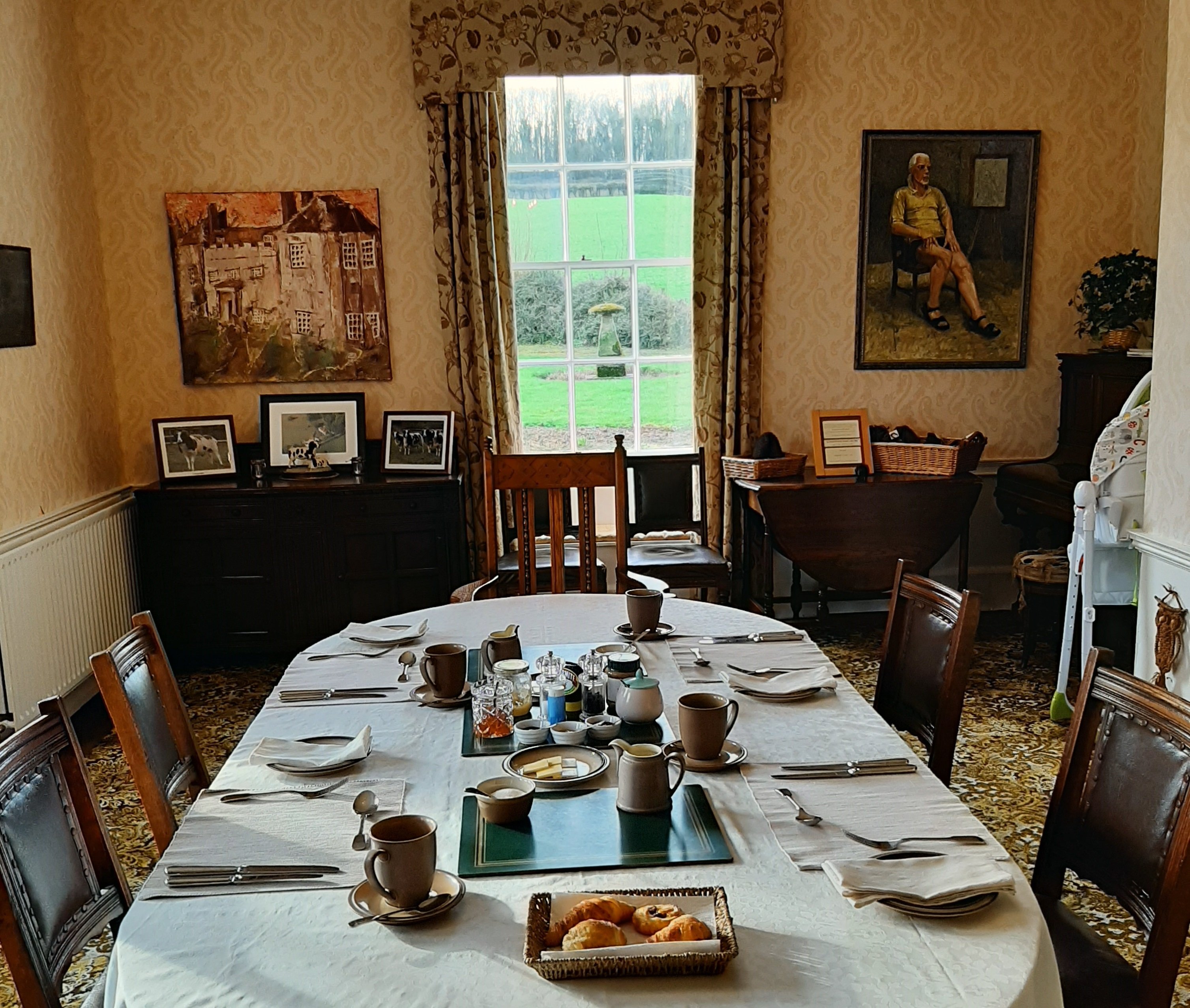Marshwood Farm B&b And Shepherds Hut-餐饮
