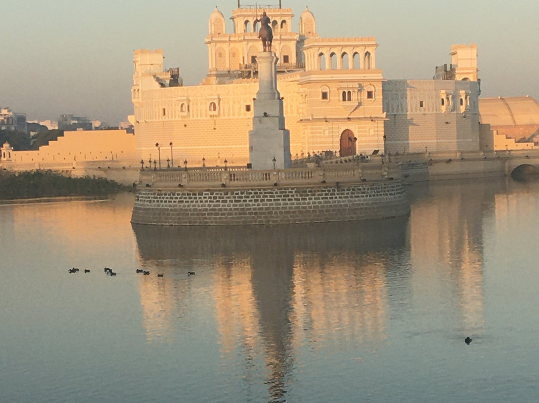 Hotel President主图