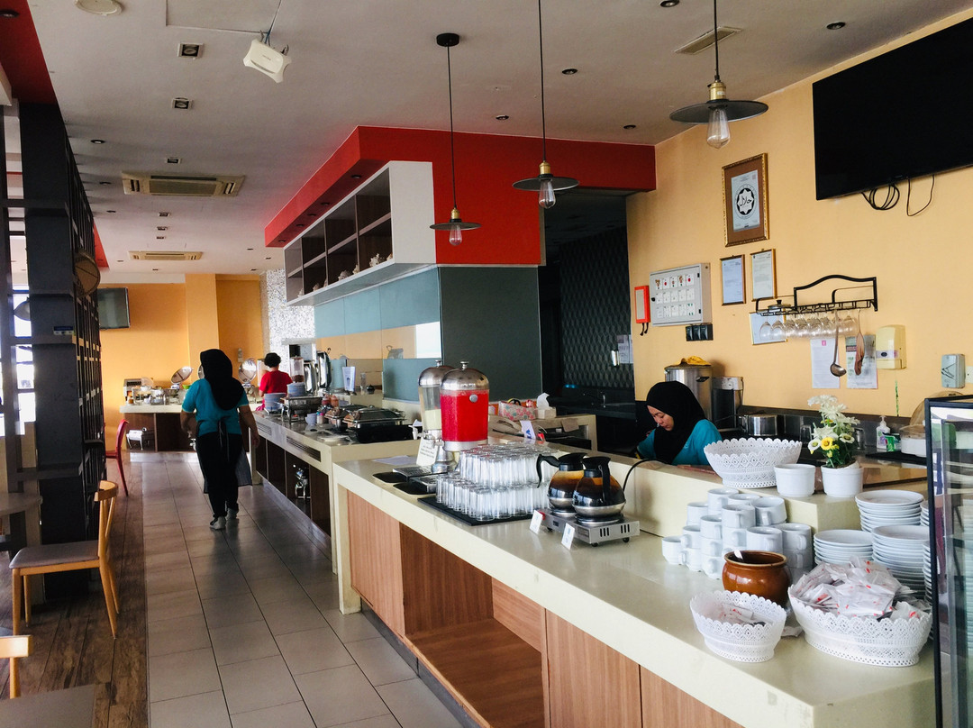 海滨山打根瑞士酒店主图