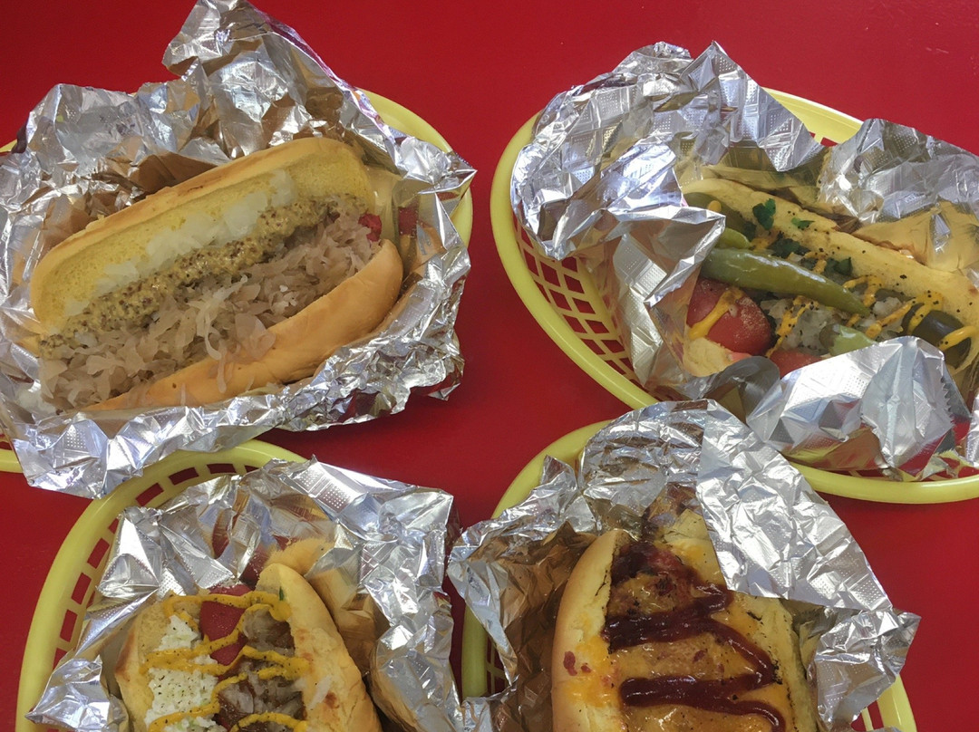 Lillington餐馆和美食-Hotdog Headquarters