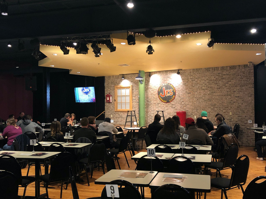 Jr's Last Laugh Comedy Club & Restaurant-伊利必去景点