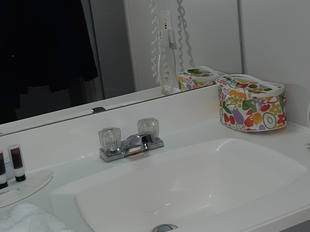 Clarion Pointe Quebec Airport主图