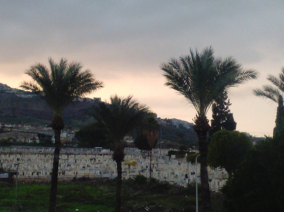 盖海滩酒店主图