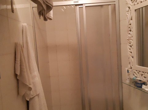 雷得斯保司酒店主图