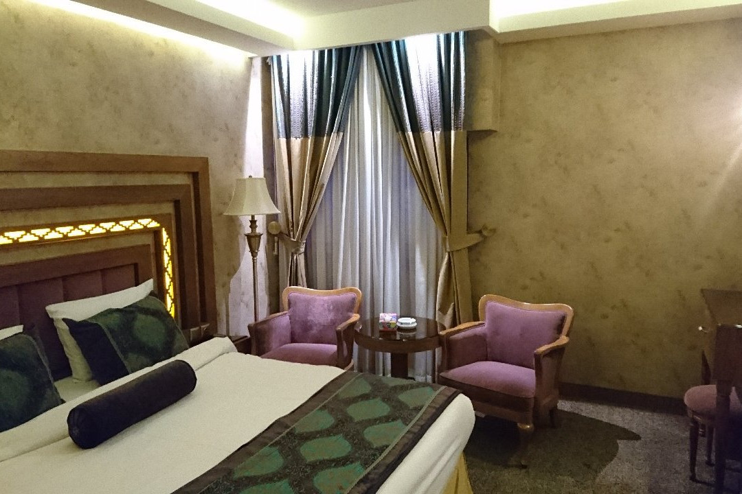 Aryo Barzan Hotel主图