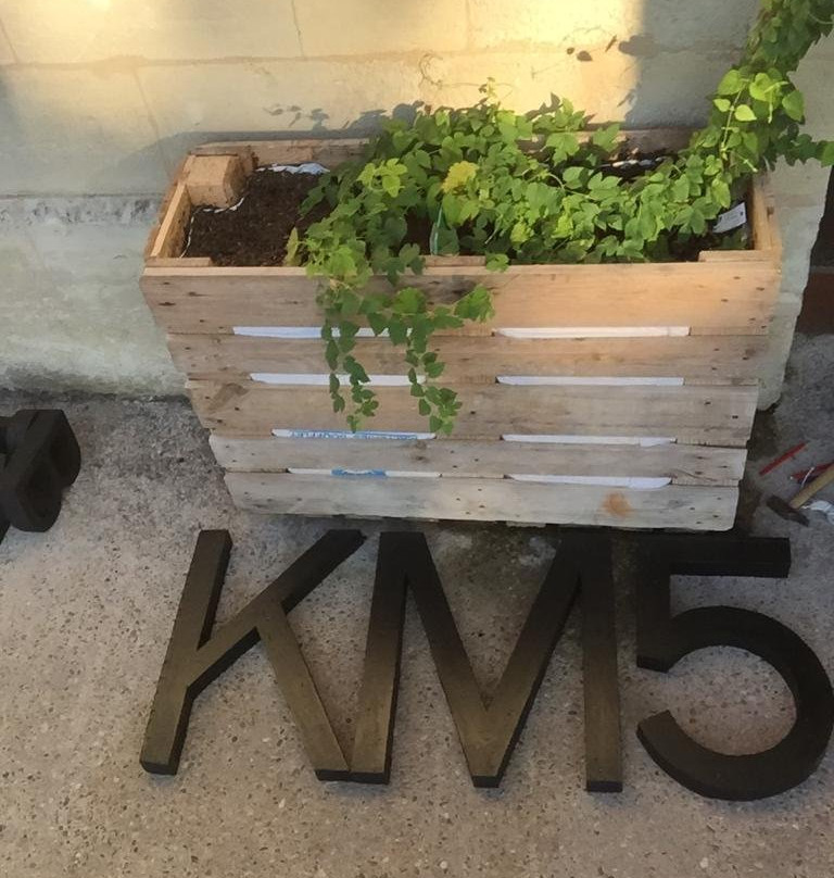 KM5 Bière Artisanale景点图片