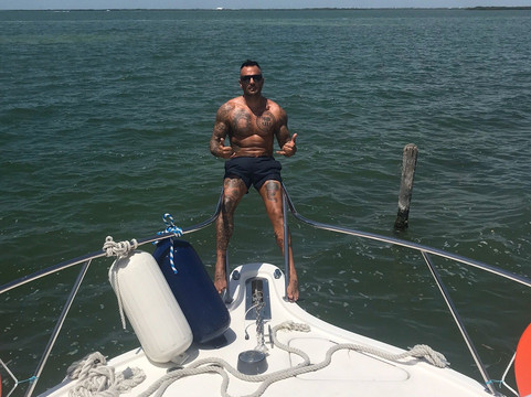 Cruise World-图伦必去景点