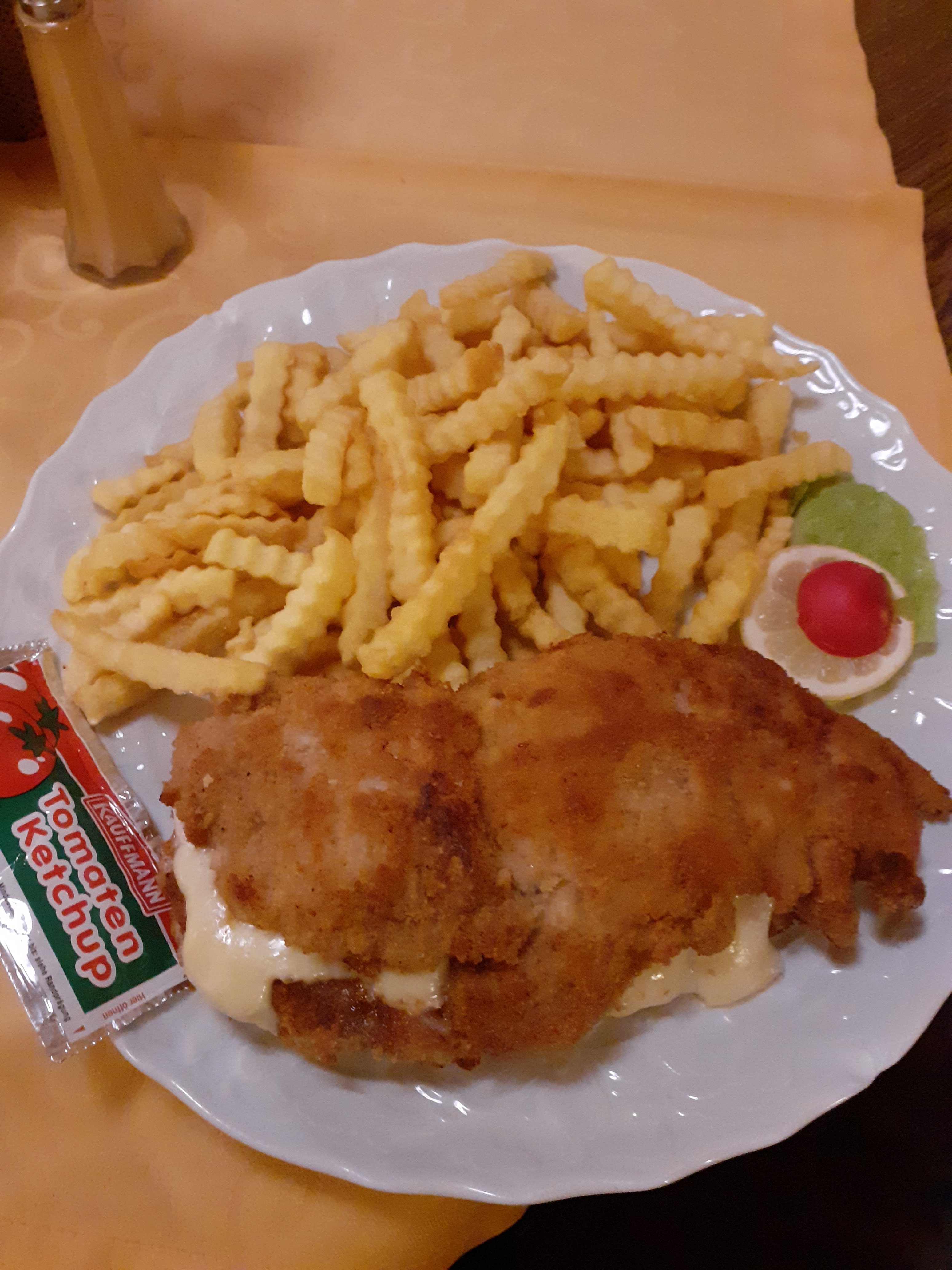 Gasthof zum Goldenen Hirsch-官方