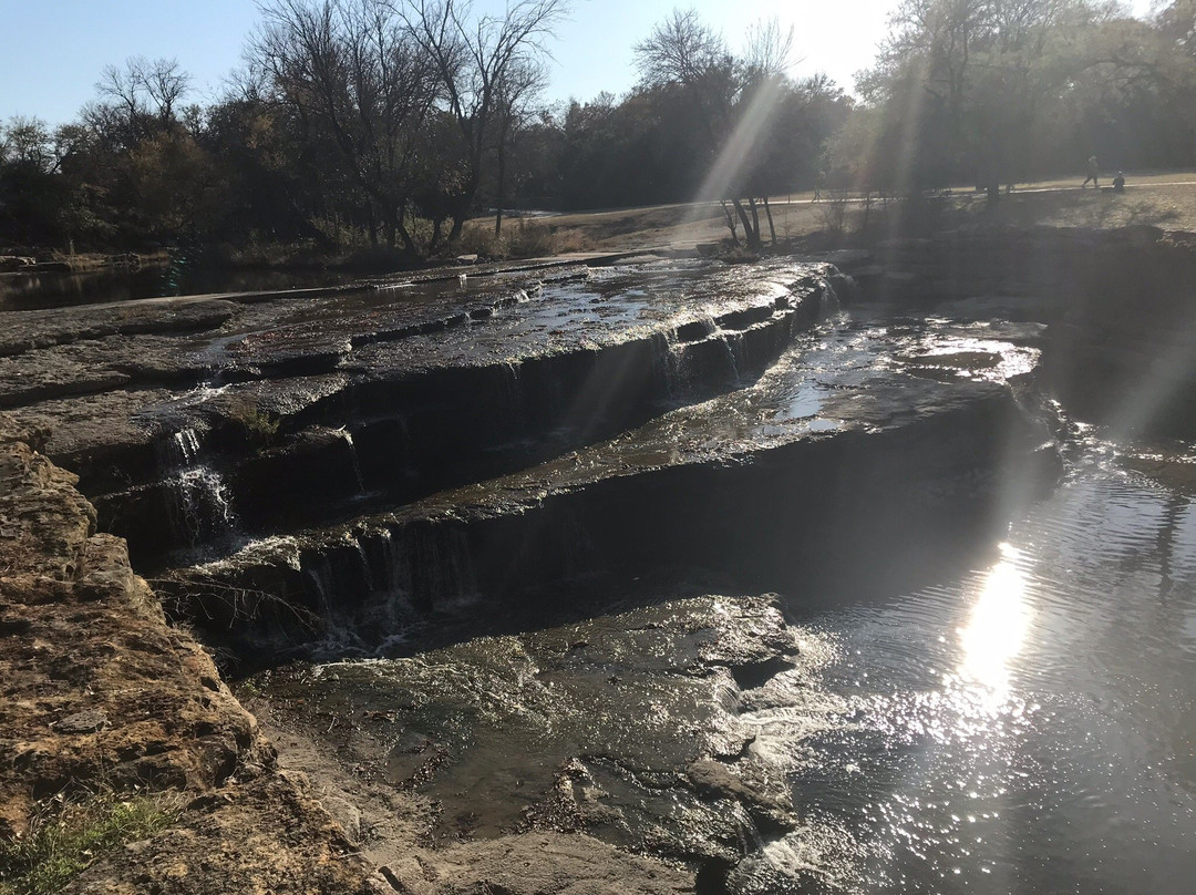 Airfield Falls Trailhead & Conservation Park-沃思堡必去景点