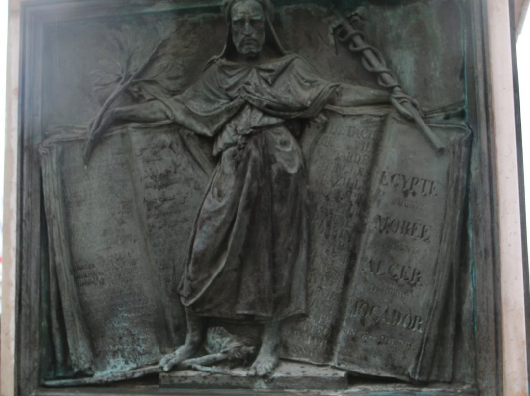 Statue du Génie de la Navigation-土伦必去景点