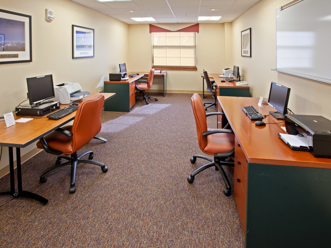 Holiday Inn Express Newgarden Inn主图