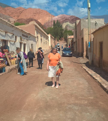 Monumental Travel-萨尔塔必去景点