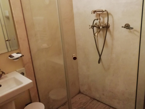 爱慕锐酒店主图