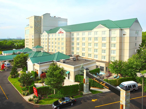 史坦顿岛希尔顿花园酒店主图