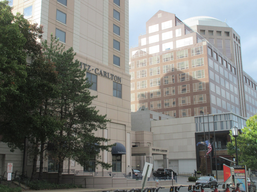 五角大厦市时尚中心-阿灵顿必去景点