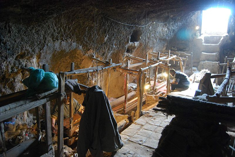 Underground manmade caves景点图片